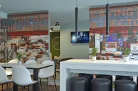 B&B HOTEL Berlin-Dreilinden - breakfast