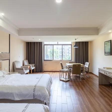 Feng Huang Hotel