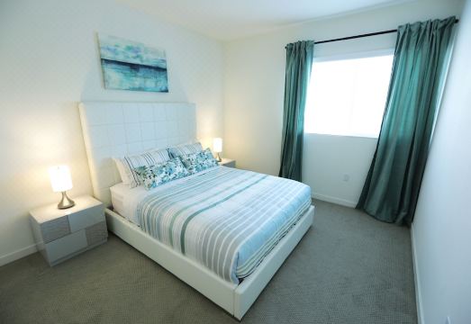 Hollywood Landmark Residences