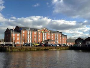 Holiday Inn Ellesmere Port - Cheshire Oaks