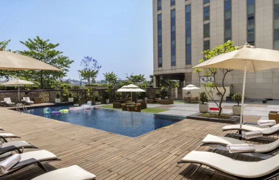 新德里機場宜必思酒店