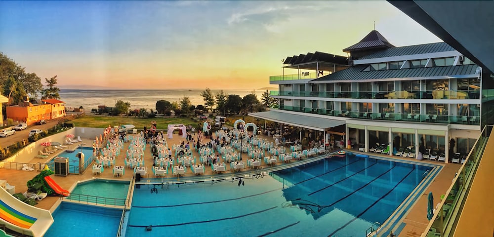 Cetin Prestige Resort