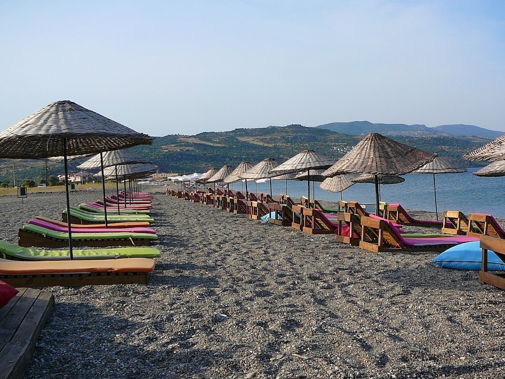 Assos Kadırga Otel