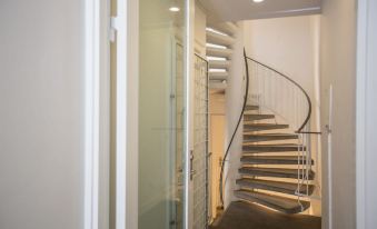 Kings Square Apartments by Daniel&Jacob's - Housity