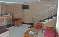 Hotel Tri Multi Hôtels à : Maritengngae