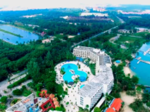 Harris Resort Waterfront Batam Hotels in Sekupang