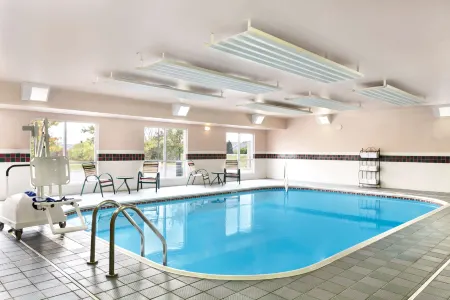 Country Inn & Suites by Radisson, Marion, Oh