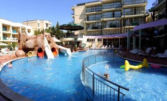 Sunny Day Club Hotel