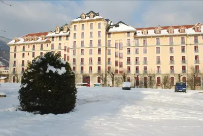 Terres de France - Appart'Hotel le Splendid Hotels in Allevard