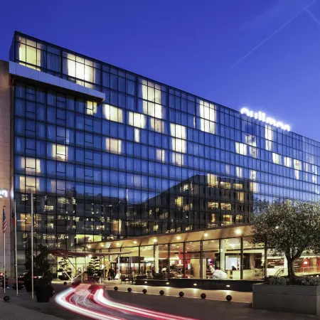 Pullman Paris Centre - Bercy Отели рядом с достопримечательностью «Валь-де-Сен»