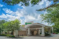 Holiday Inn South Kingstown (Newport Area) Các khách sạn gần University of Rhode Island