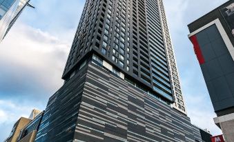 Luxury Home in Downtown Montreal