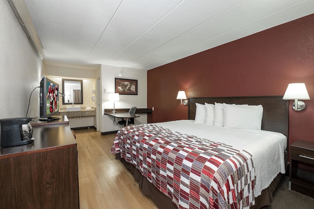 Red Roof Inn Peoria