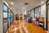 Elizabethan Inn Hotels in Manteo
