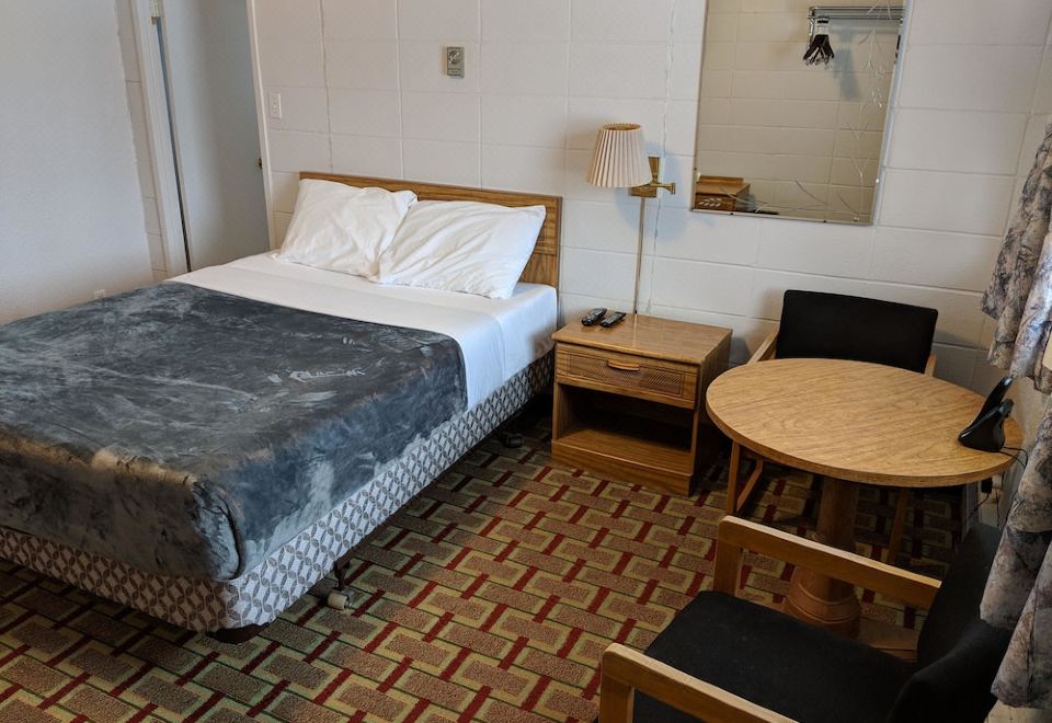 Chalet Inn Motel