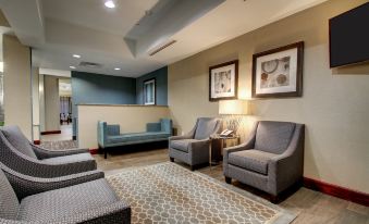 Holiday Inn Express & Suites Natchez South