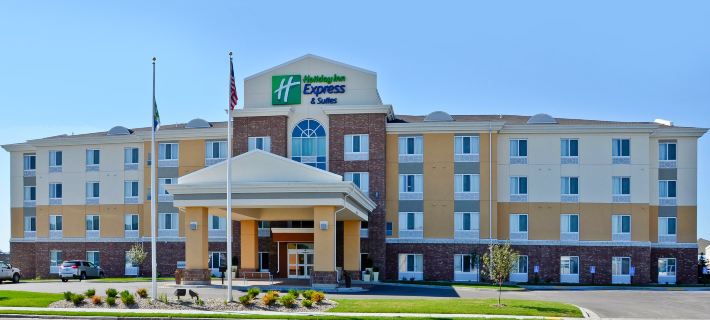Holiday Inn Express & Suites WILLISTON by IHG Hotels in Williams County