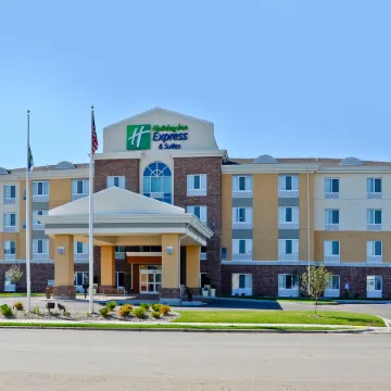Holiday Inn Express & Suites WILLISTON by IHG