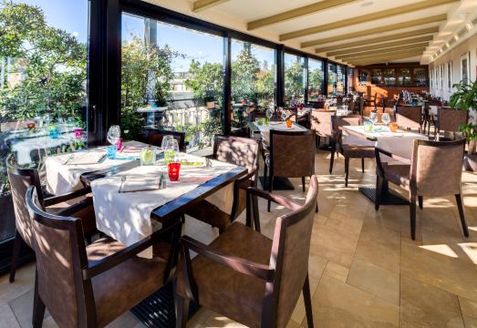 UNA 호텔 갈레스의 멋진 도시 전망