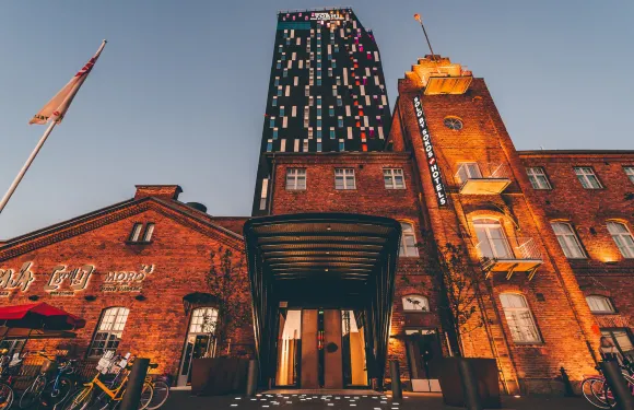 坦佩雷索羅索克斯託尼酒店