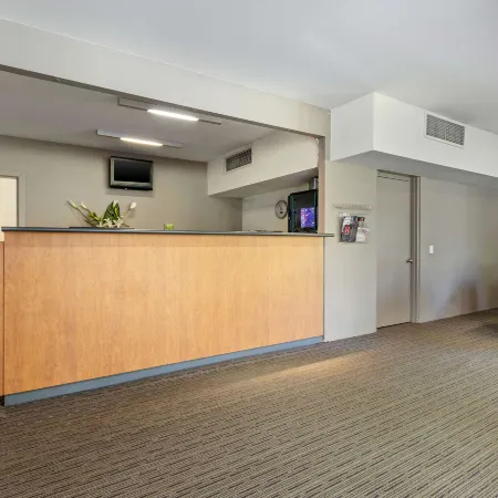 Knox International Hotel and Apartments
