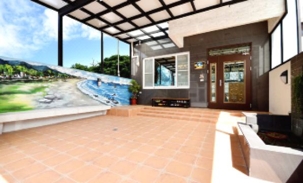 Jiahui Elevator Homestay