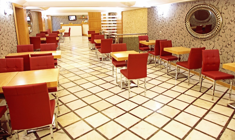 Grand Zeybek Hotel