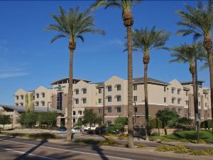 機場南希爾頓惠庭套房飯店（Homewood Suites Phoenix Airport South）