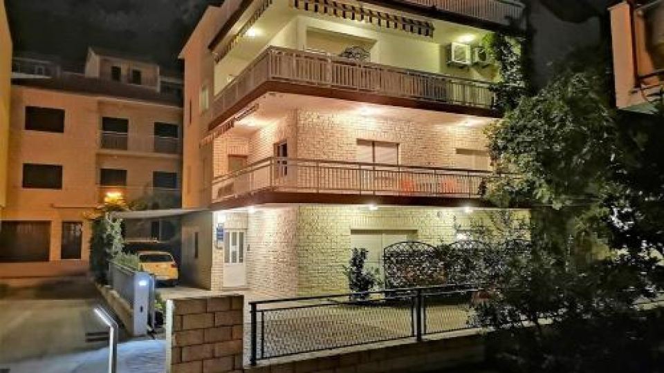 Apartments Neven