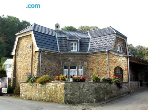 戈德堡自然色別墅酒店