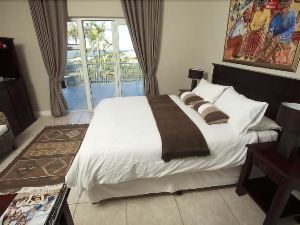 Seaview Manor Exquisite Bed & Breakfast