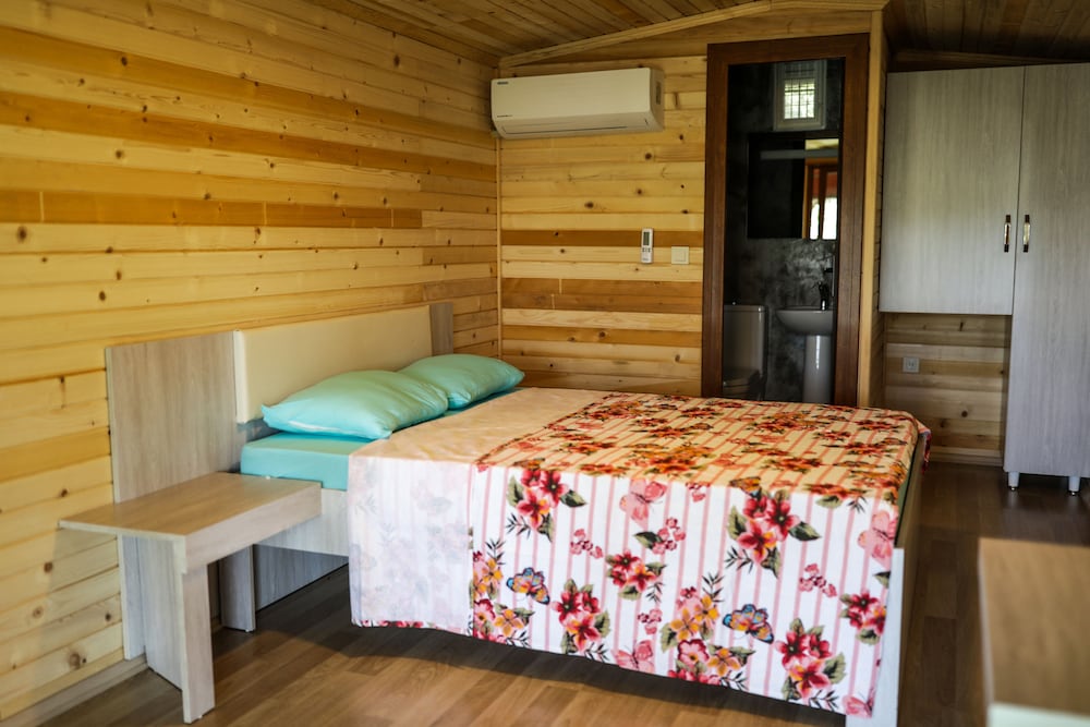 Akyaka - Akbuk Fullmoon Bungalow Camping