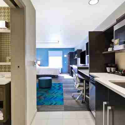 Home2 Suites by Hilton - Carbondale Rooms
