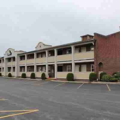 Aderi Hotel Near Bucknell University Hotel Exterior