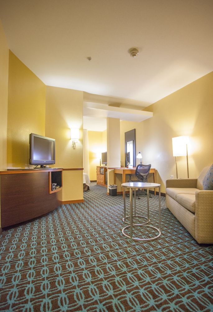 Fairfield Inn & Suites Houston Channelview