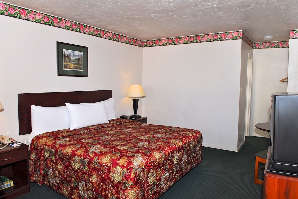 Stone Inn Extended Stay U of A