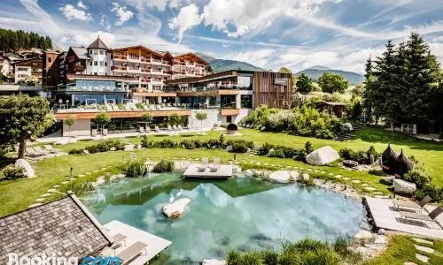 Sonnenberg Panorama Dolomites Wellbeing