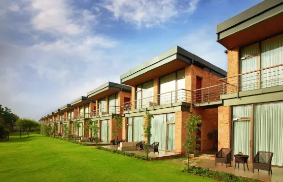 古爾岡泰姬達姆達瑪湖度假村及水療中心