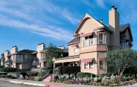 Victorian Inn Hotels near Middlebury Institute of International Studies at Monterey