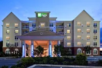 Holiday Inn Express & Suites Lakeland North - I-4