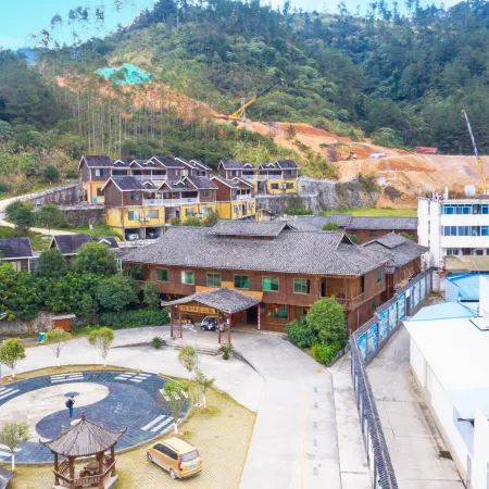 Huoquan Mulou Villa
