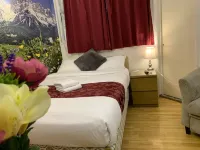 Barking Hotel