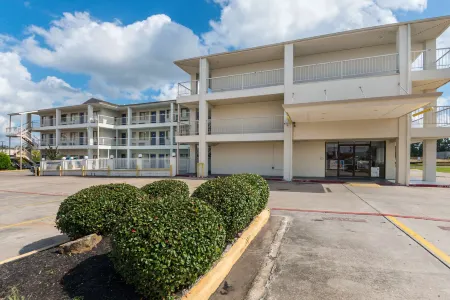 Americas Best Value Inn & Suites Humble