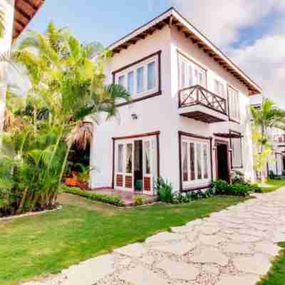 Villas Maranata Hotel Exterior