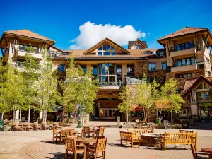 Fairmont Heritage Place, Franz Klammer Lodge
