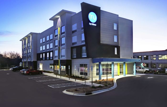 Tru by Hilton Burlington