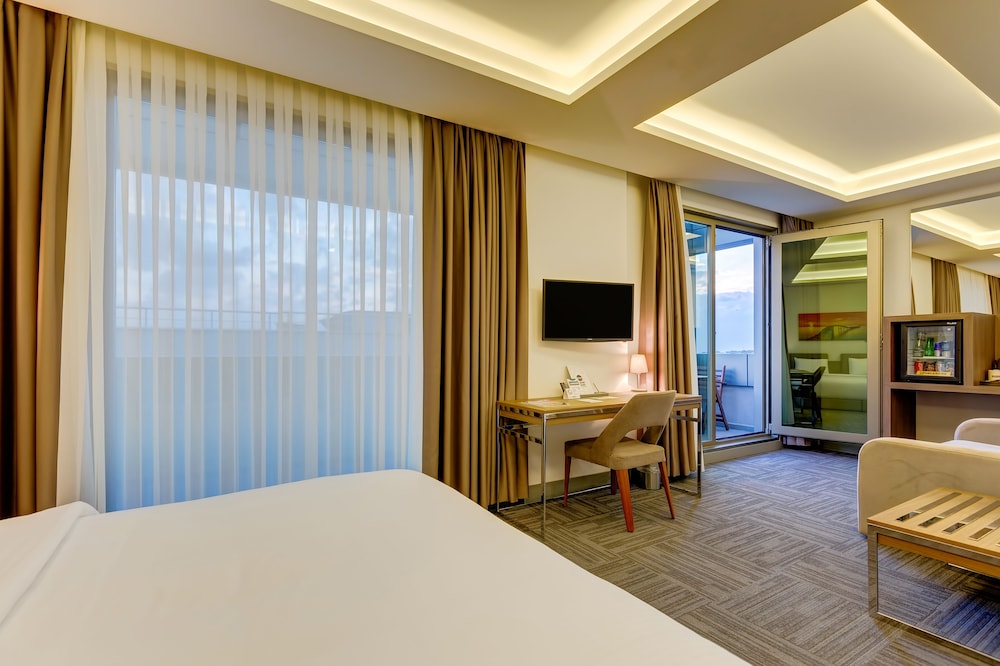 Plus Hotel Bostanci Atasehir