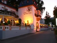 Das Ebertor Hotel & Hostel Hotels in der Nähe von Vineum - Die Vinothek