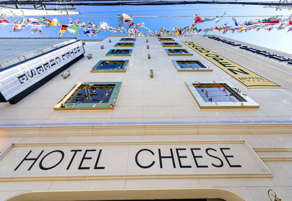 Hotel Cheese Ulsan Samsan - Housity