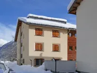 Chesa San Bastiaun B4 Hotels in der Nähe von Neuapostolische Kirche Schweiz